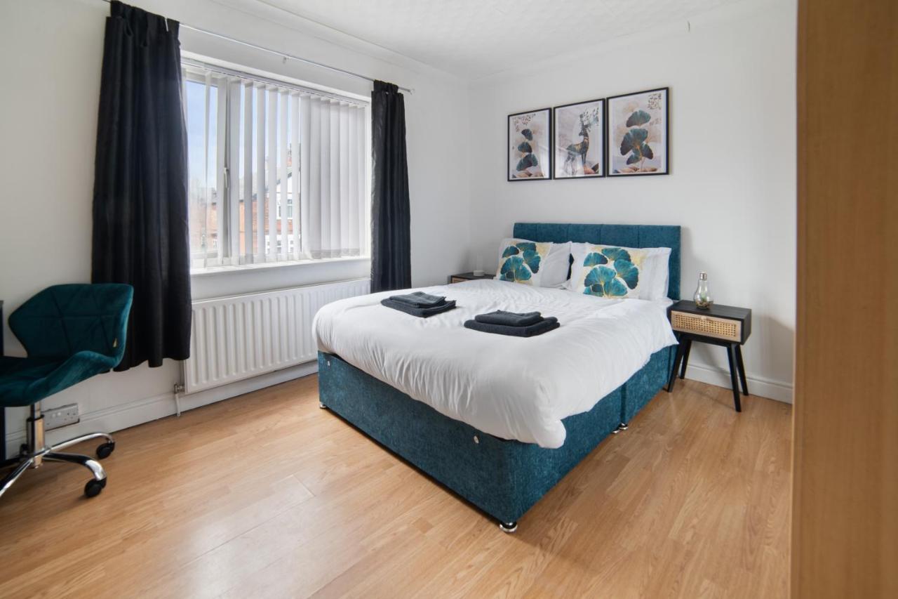 Exclusive Deals L Last-Minute Reserve L Townhouse With Sleeps 6 L Braunstone Town , Leicester L By Zen Nights Short Lets & Serviced Accommodations Экстерьер фото