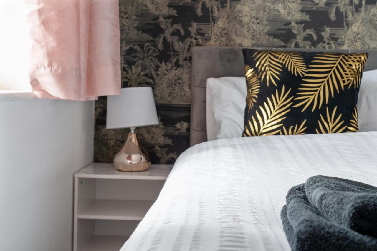 Exclusive Deals L Last-Minute Reserve L Townhouse With Sleeps 6 L Braunstone Town , Leicester L By Zen Nights Short Lets & Serviced Accommodations Экстерьер фото